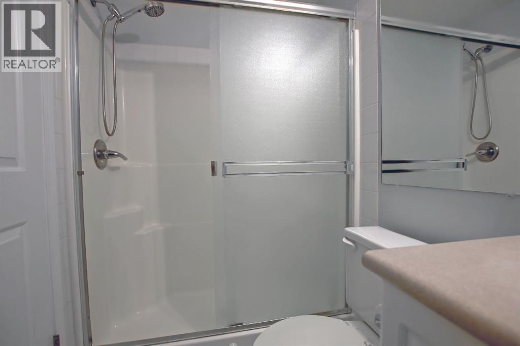 #1705 683 10 Street SW - 26