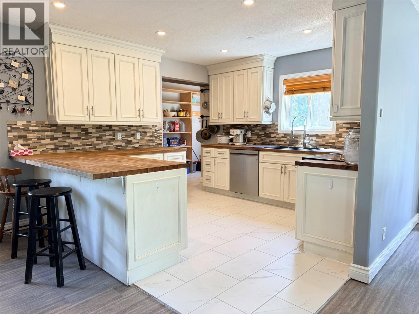 3356 EAST LAKE Drive - 17