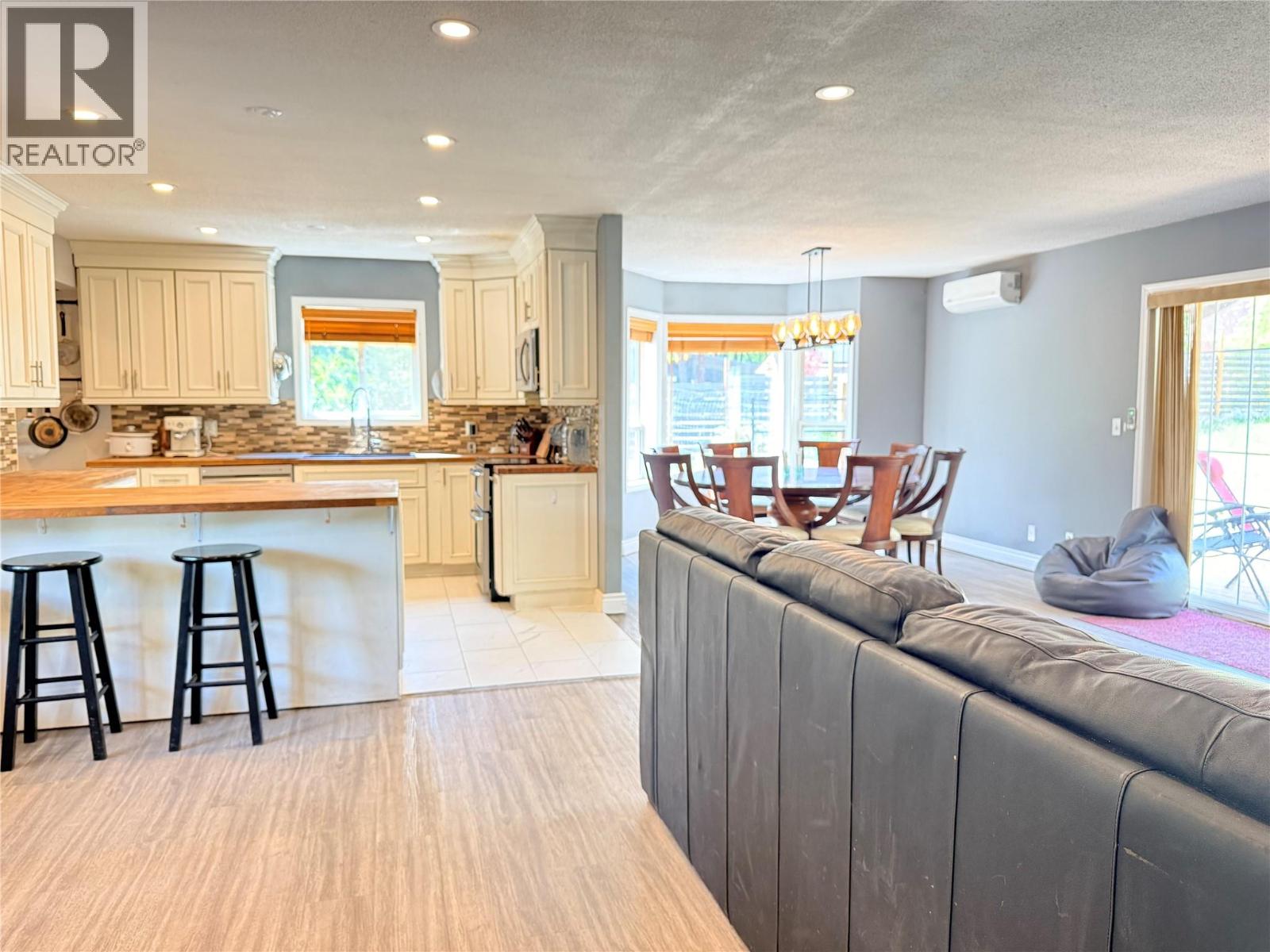 3356 EAST LAKE Drive - 33
