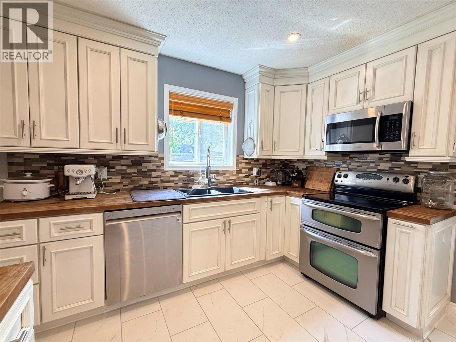 3356 EAST LAKE Drive - 20
