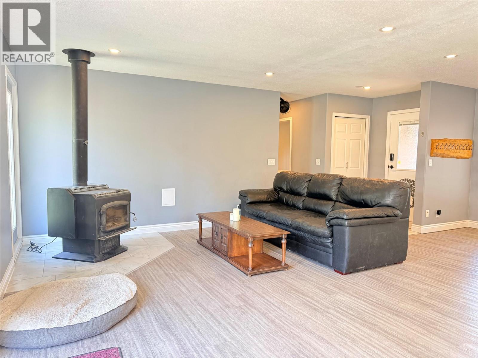 3356 EAST LAKE Drive - 23