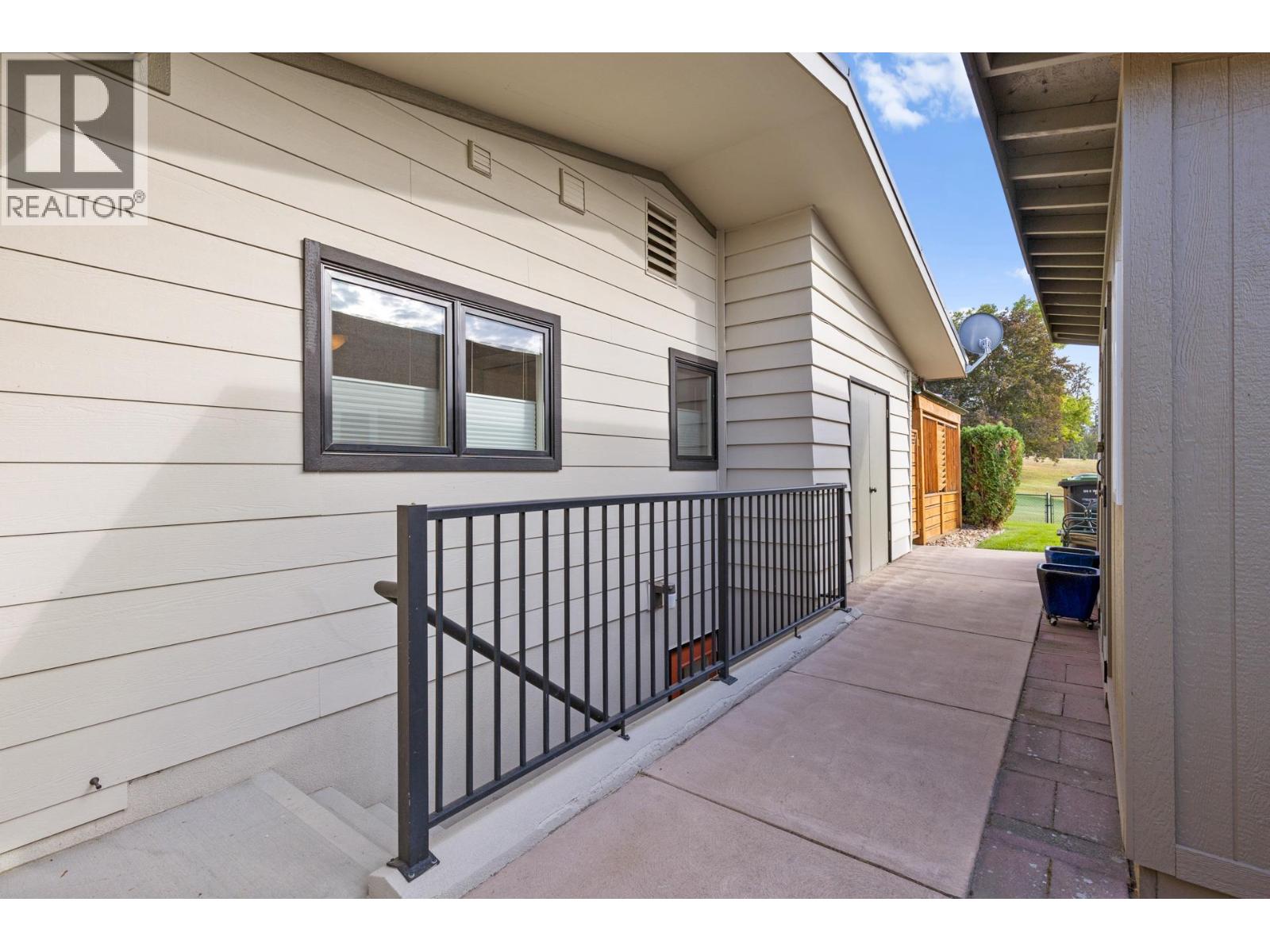 954 Fairway Crescent - 48