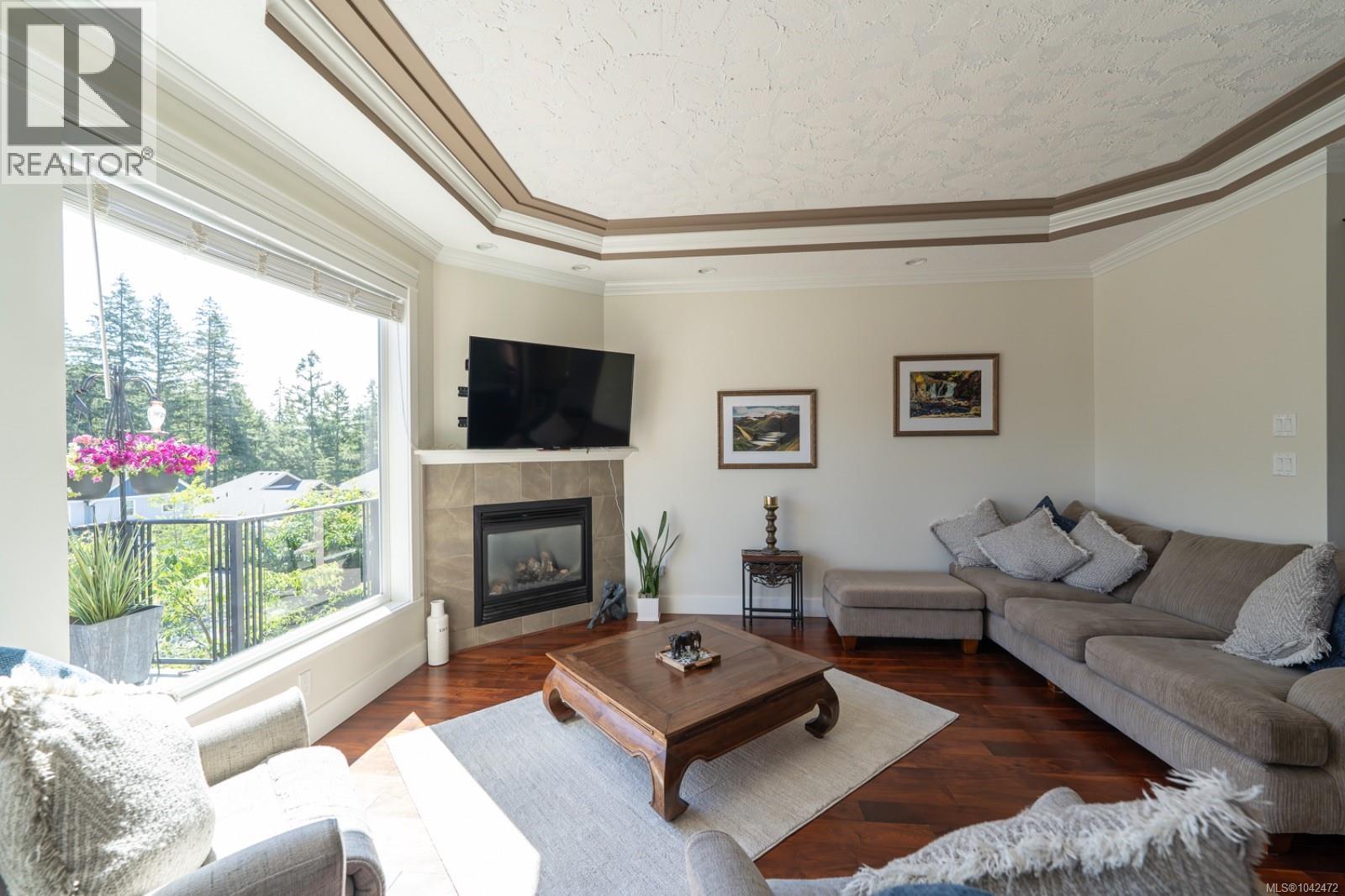908 Hanington Rd, Ladysmith