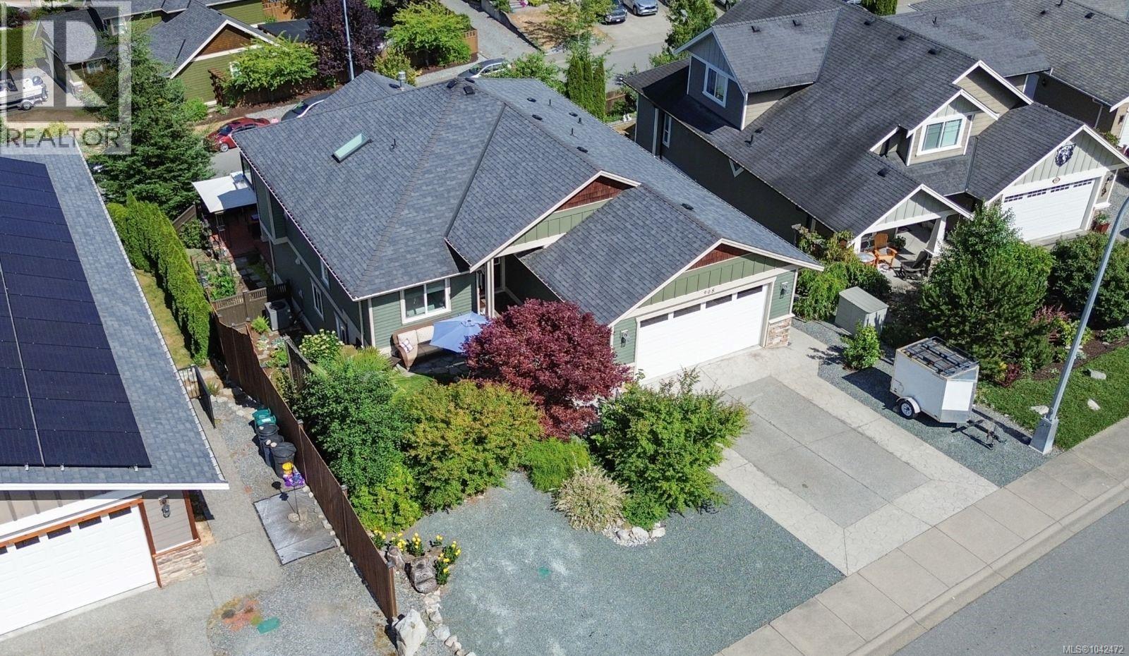 908 Hanington Rd, Ladysmith