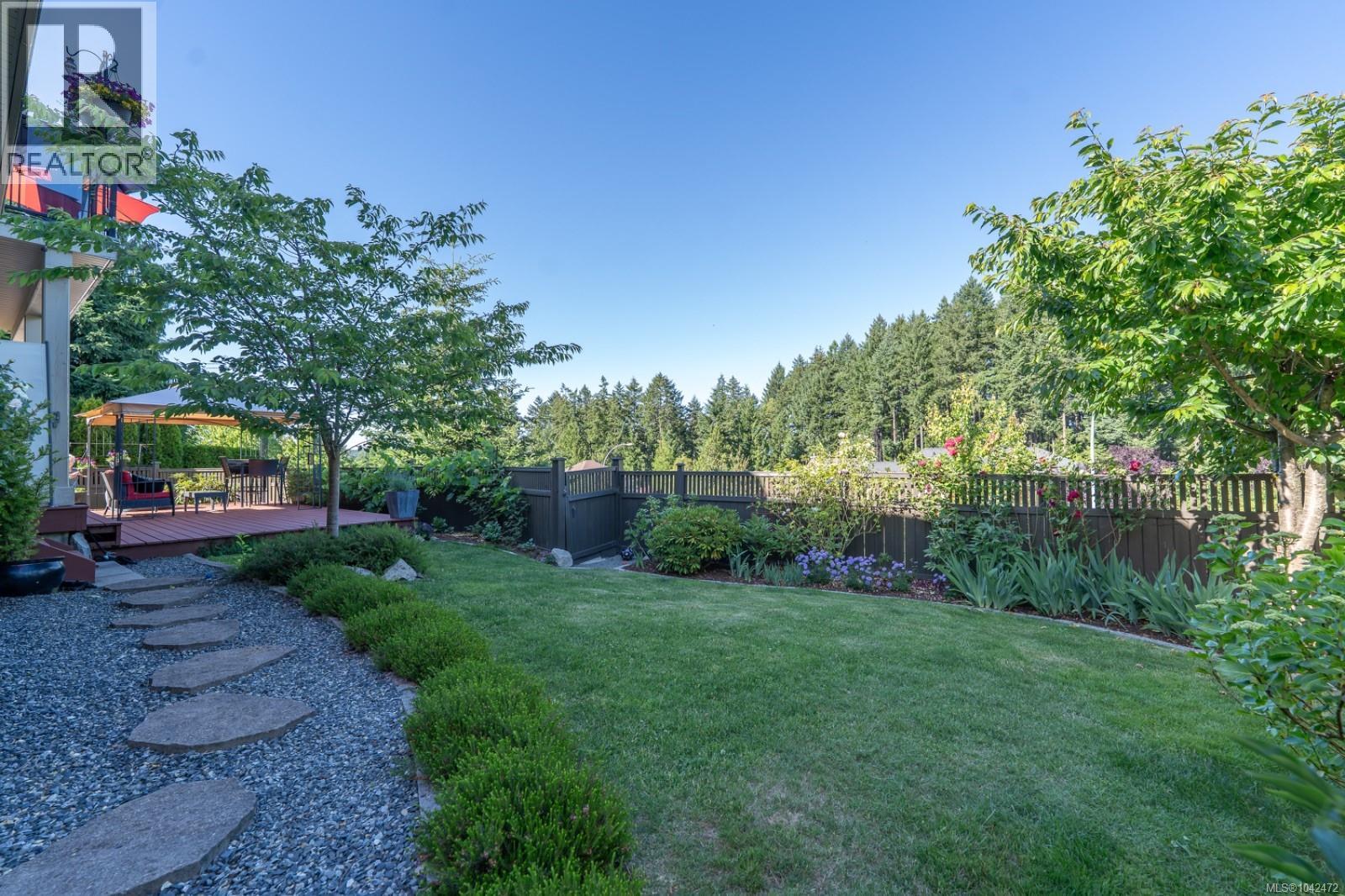 908 Hanington Rd, Ladysmith