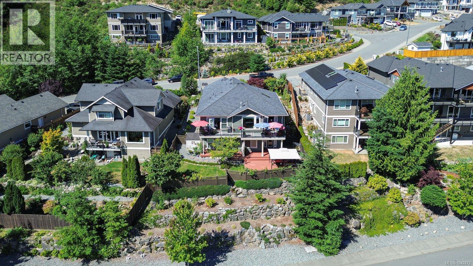 908 Hanington Rd, Ladysmith