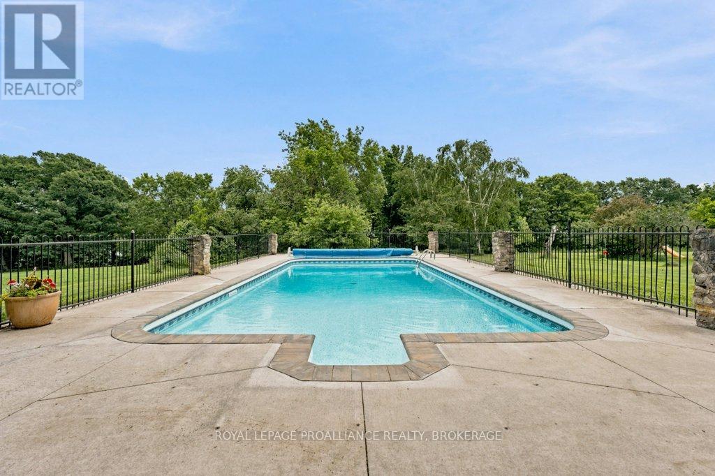 2576 HOWE ISLAND DRIVE - 38