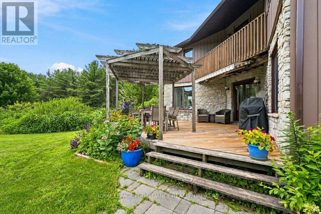 2576 HOWE ISLAND DRIVE - 34