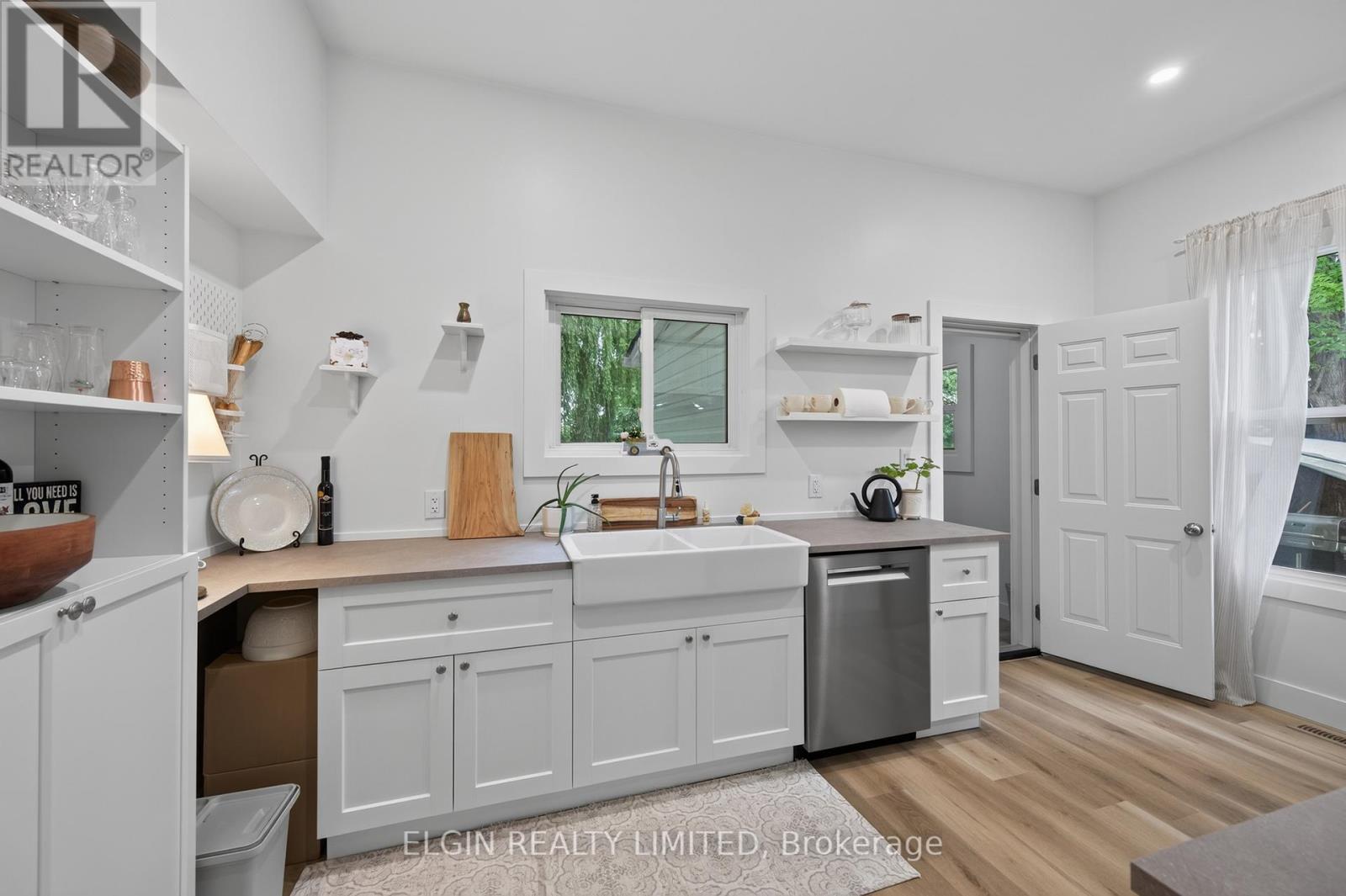 10622 SUNSET ROAD - Image 9