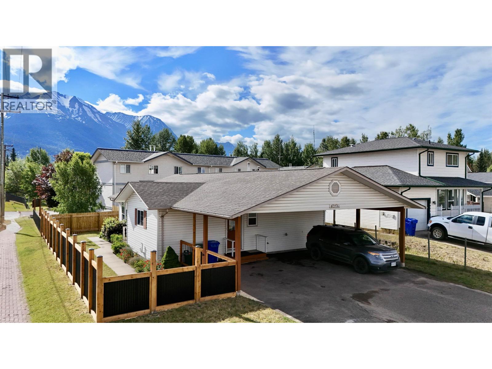 4215 MOUNTAINVIEW CRESCENT - 4