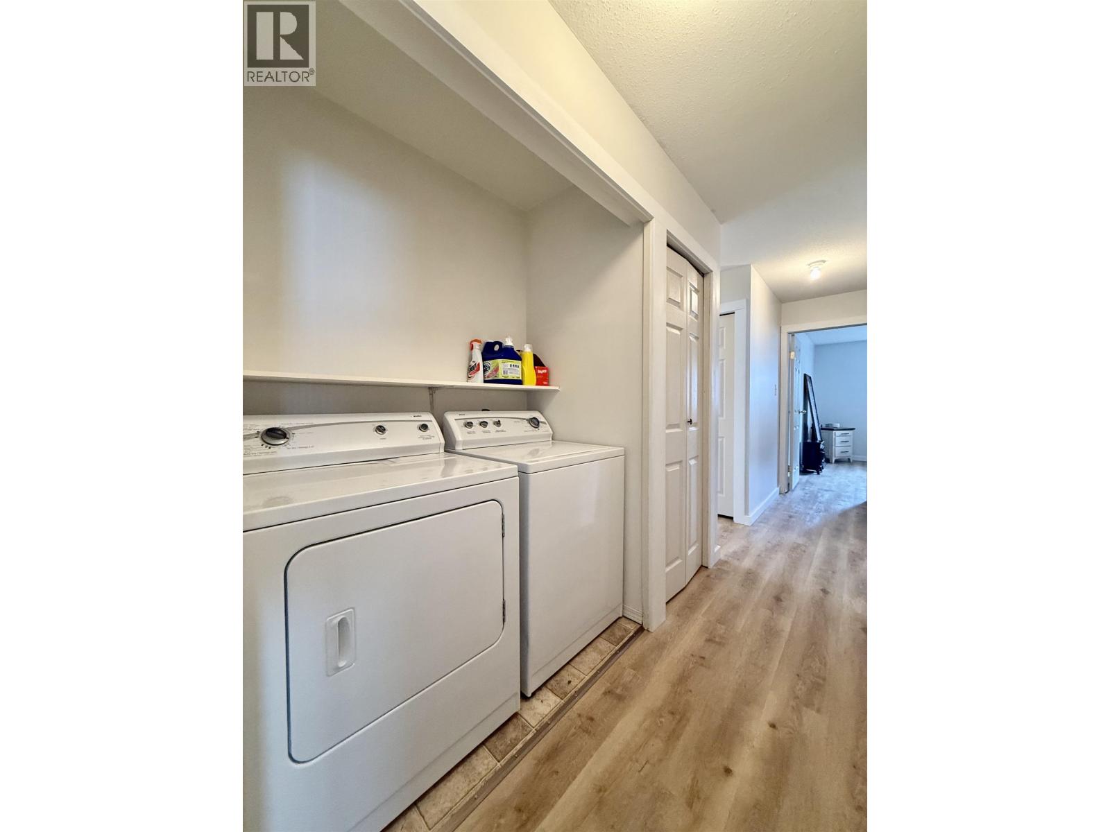 4215 MOUNTAINVIEW CRESCENT - 22