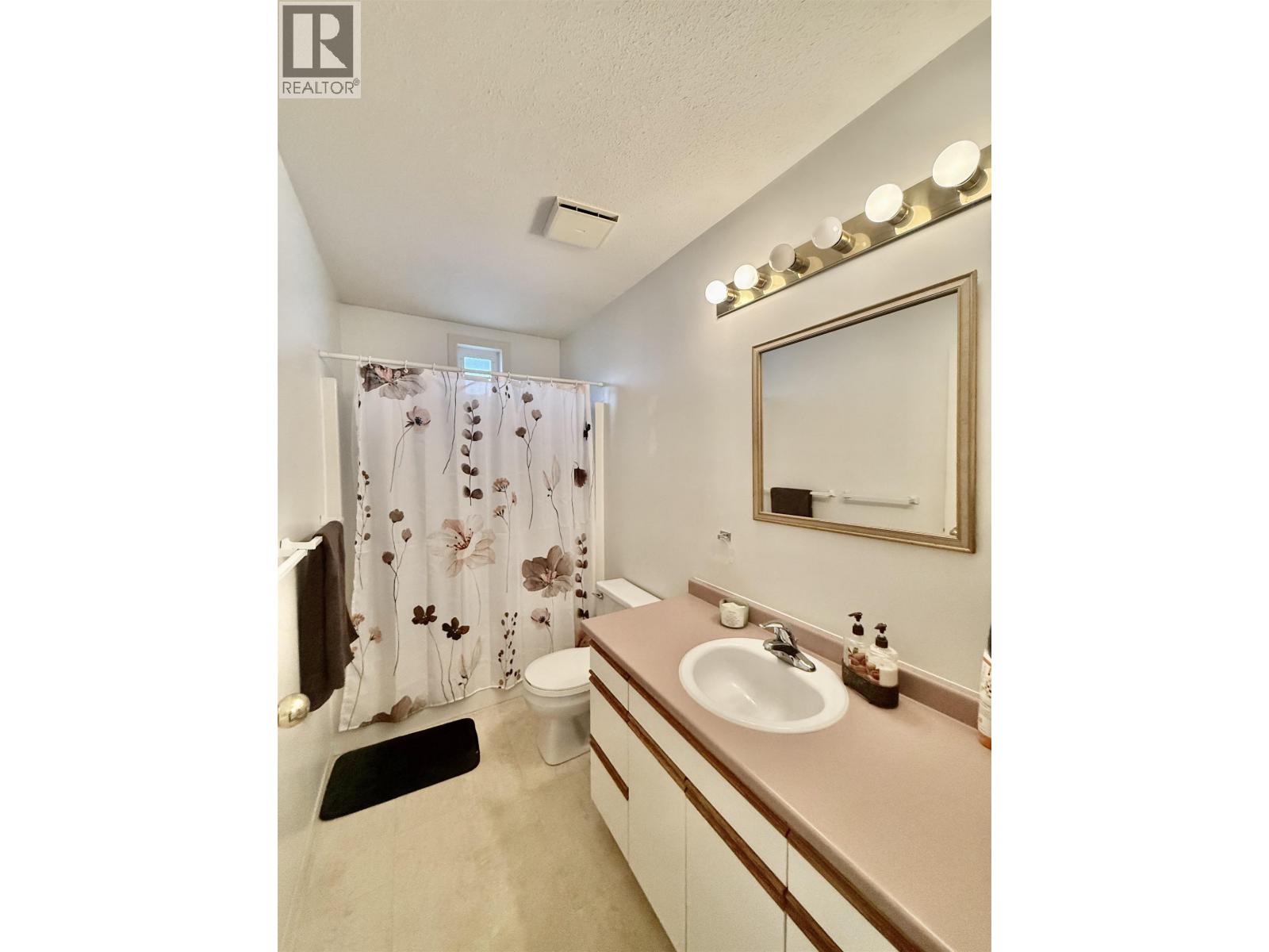 4215 MOUNTAINVIEW CRESCENT - 15