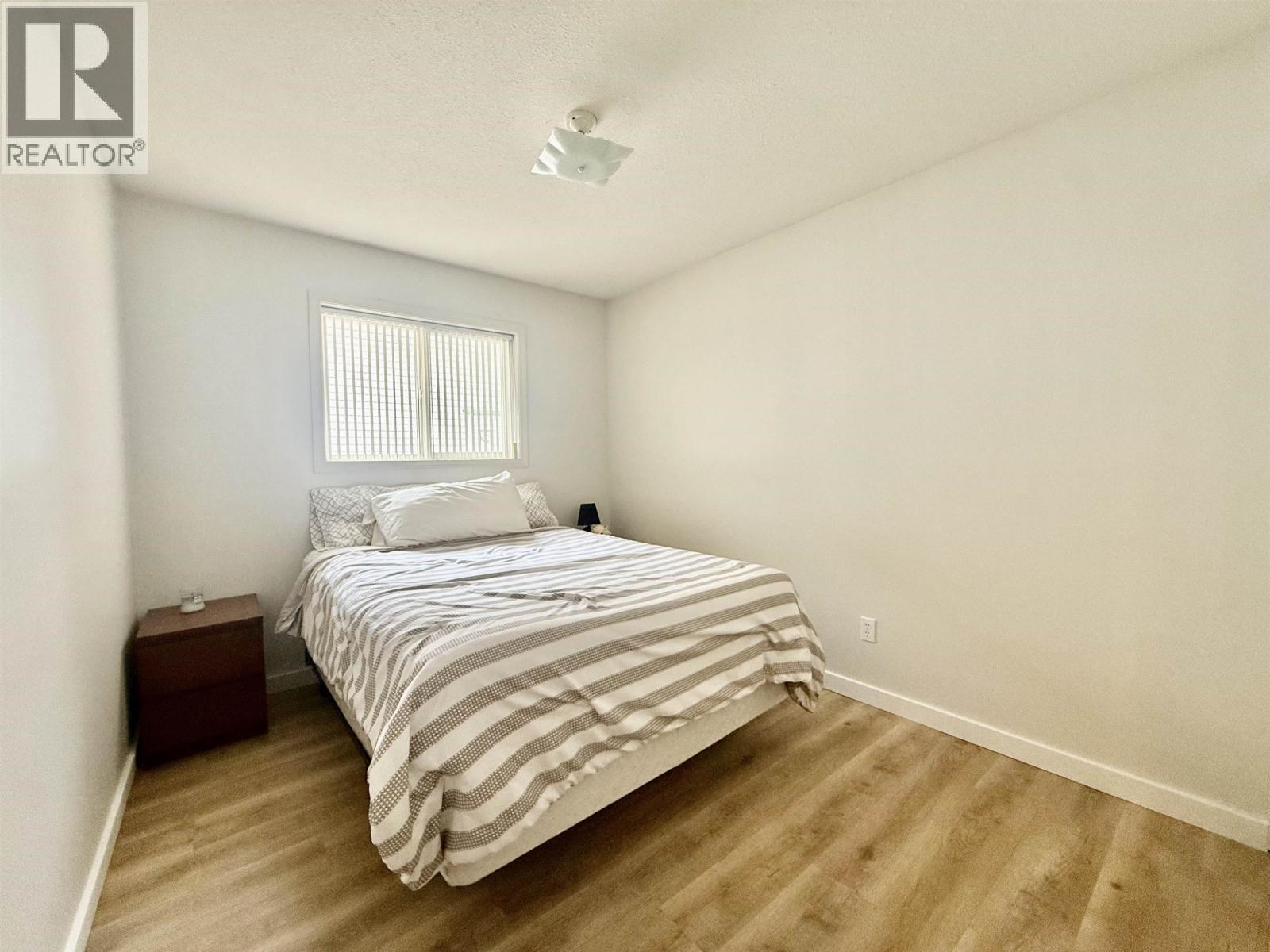 4215 MOUNTAINVIEW CRESCENT - 13