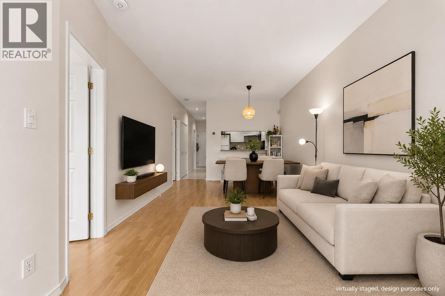 104 177 W 5TH STREET, North Vancouver