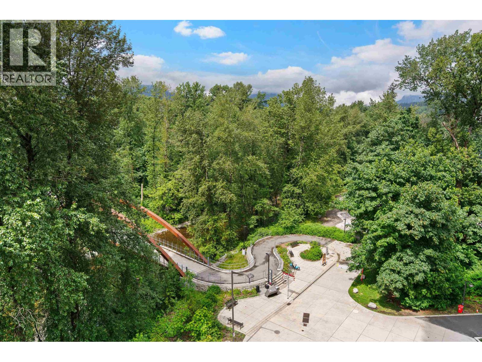 704 1401 HUNTER STREET, North Vancouver