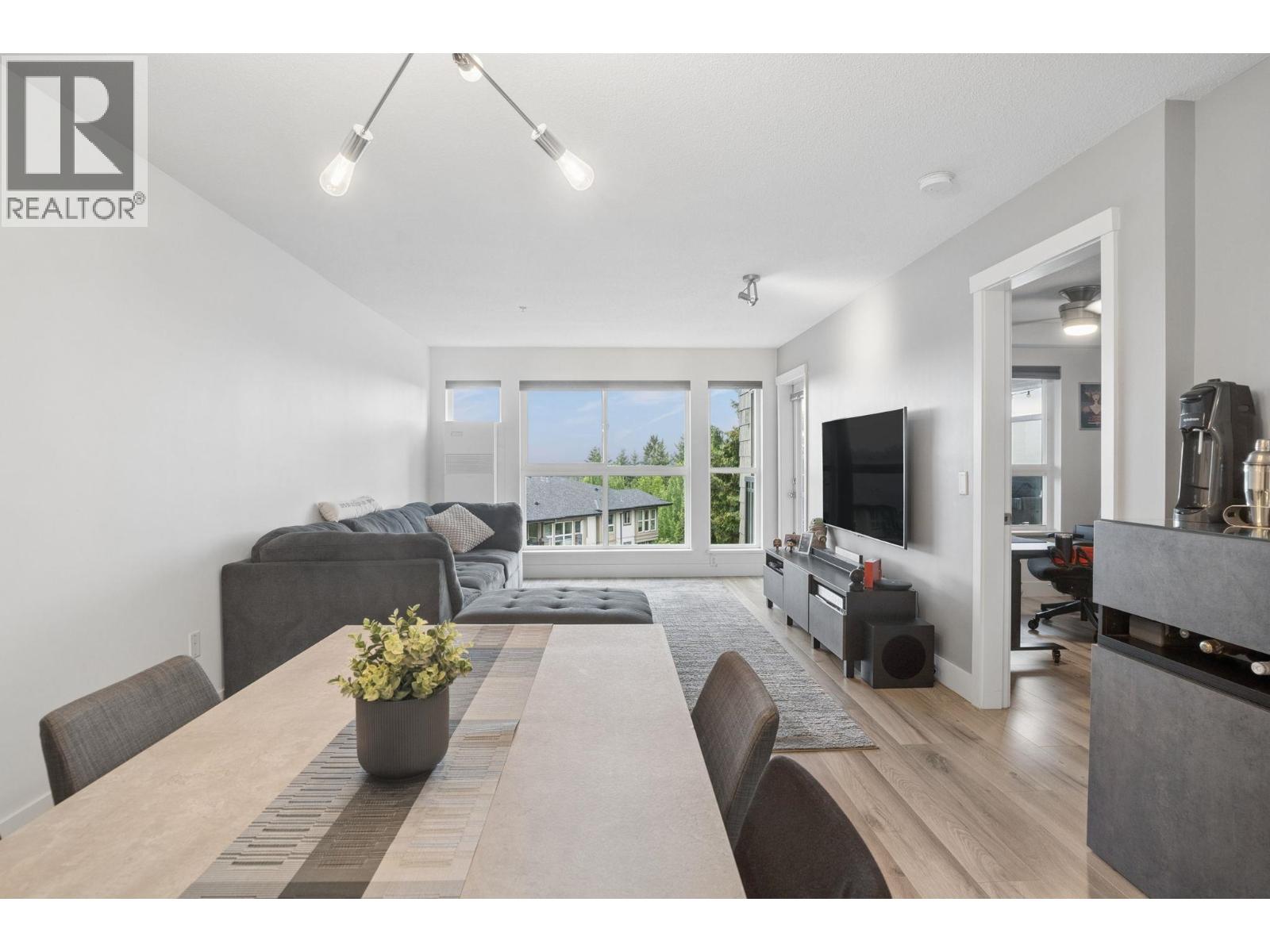202 3082 DAYANEE SPRINGS BOULEVARD, Coquitlam