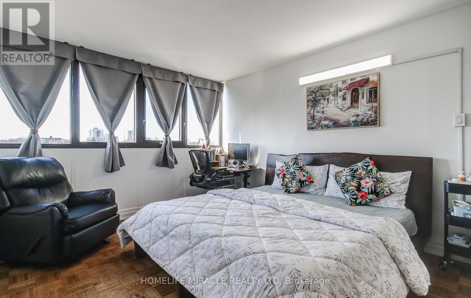 #504 1333 BLOOR STREET - 10