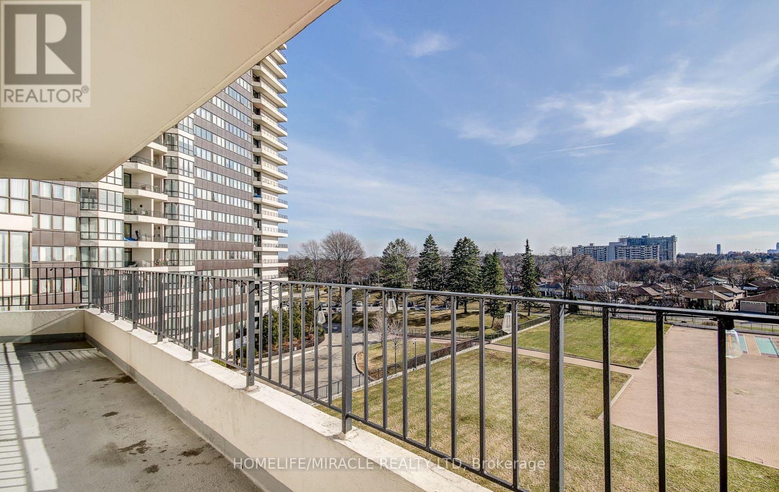 #504 1333 BLOOR STREET - 35