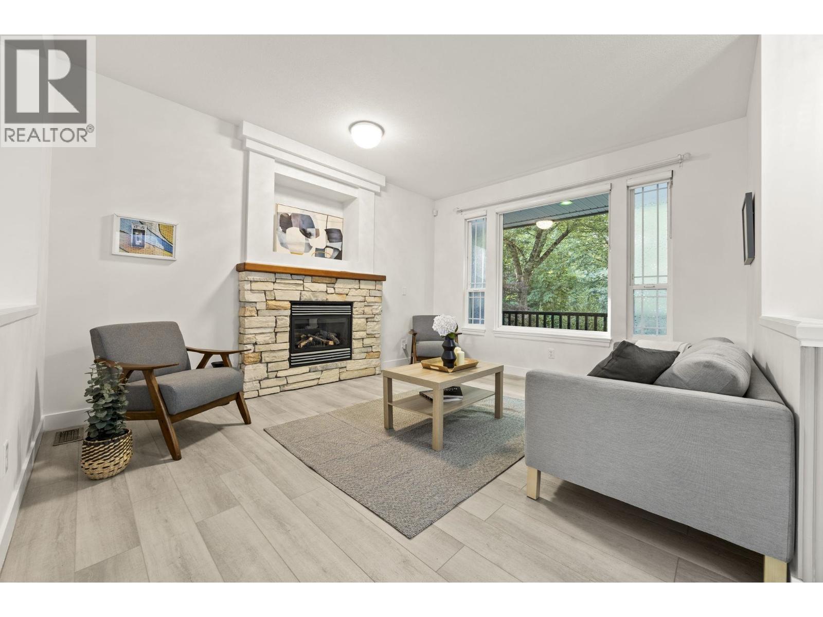 24222 103 AVENUE, Maple Ridge