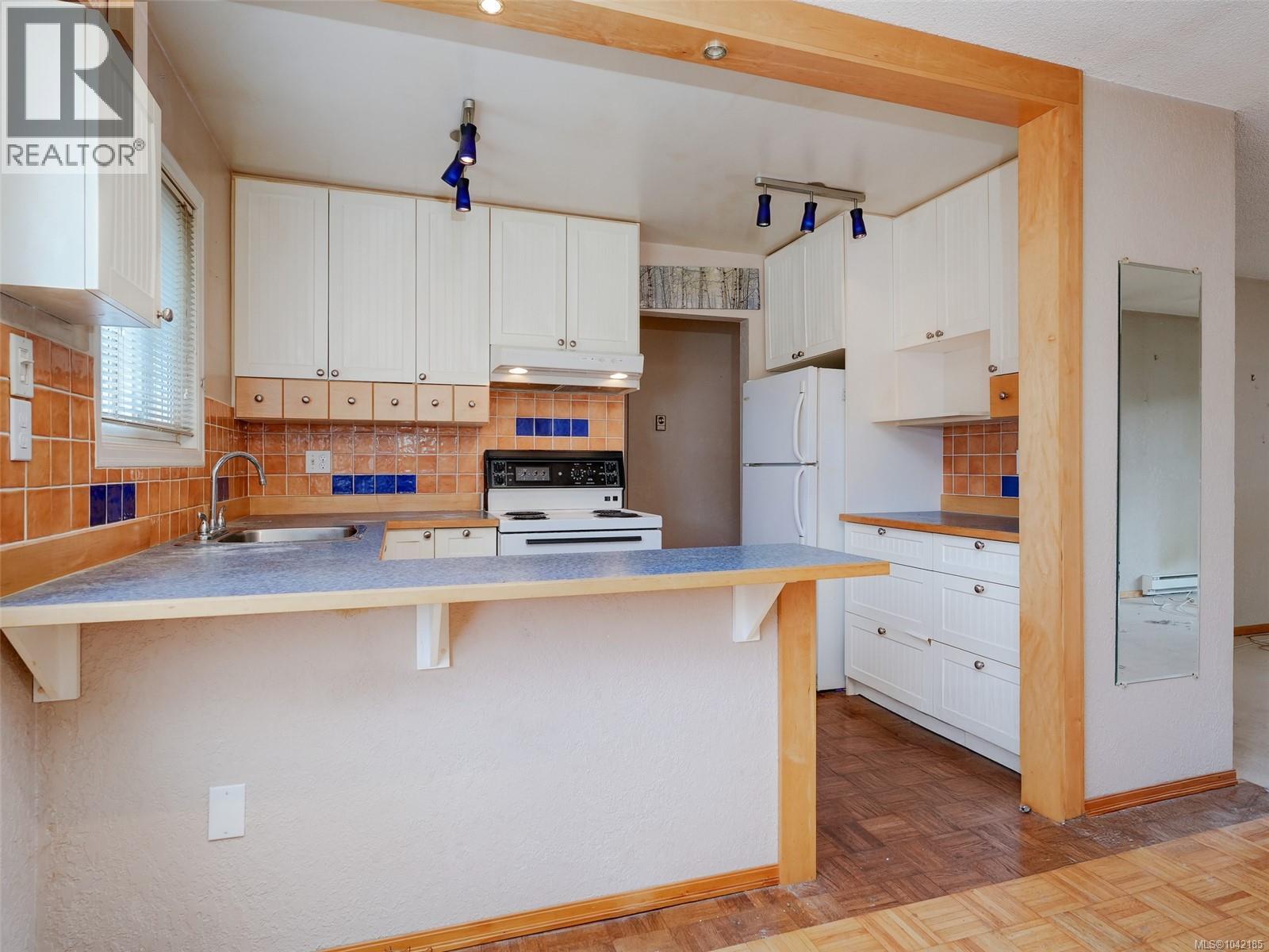 #13 2045 Gatewood Rd - 16