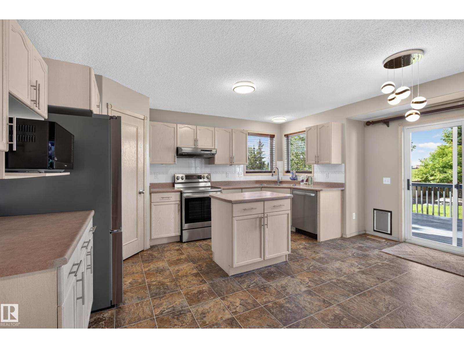 13406 32A ST NW - 9