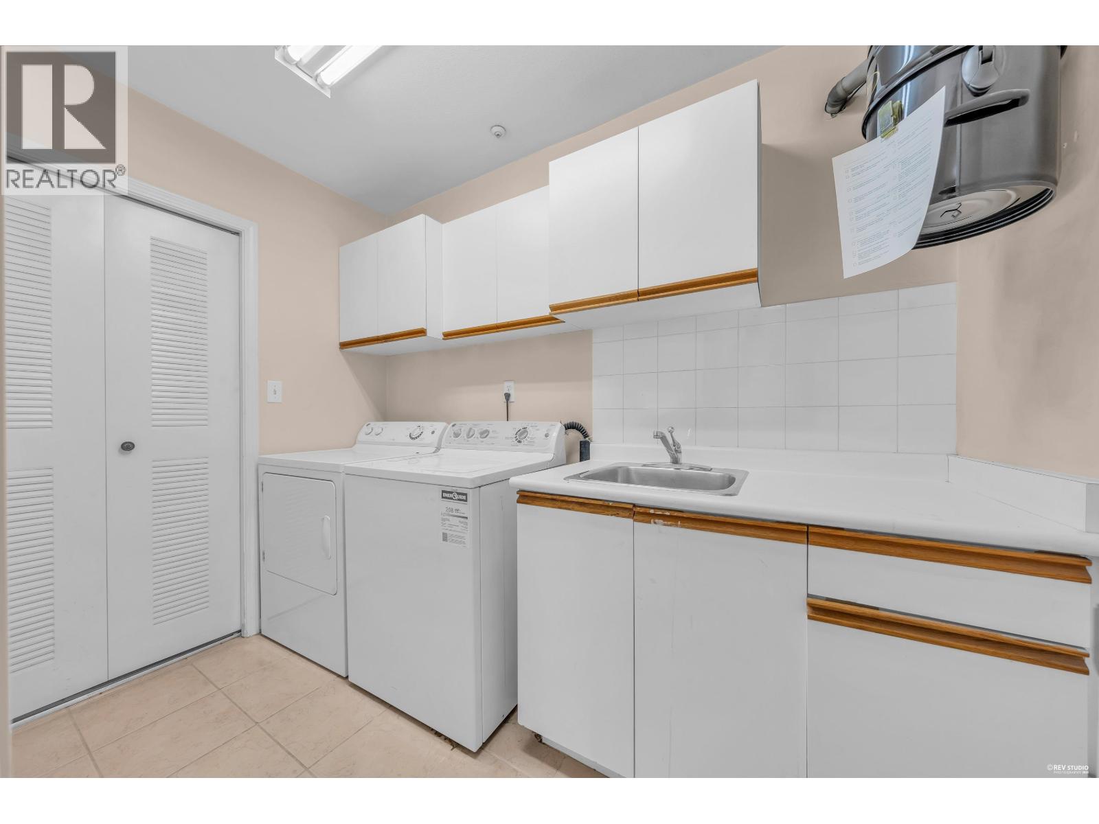 2030 E 2ND AVENUE, Vancouver