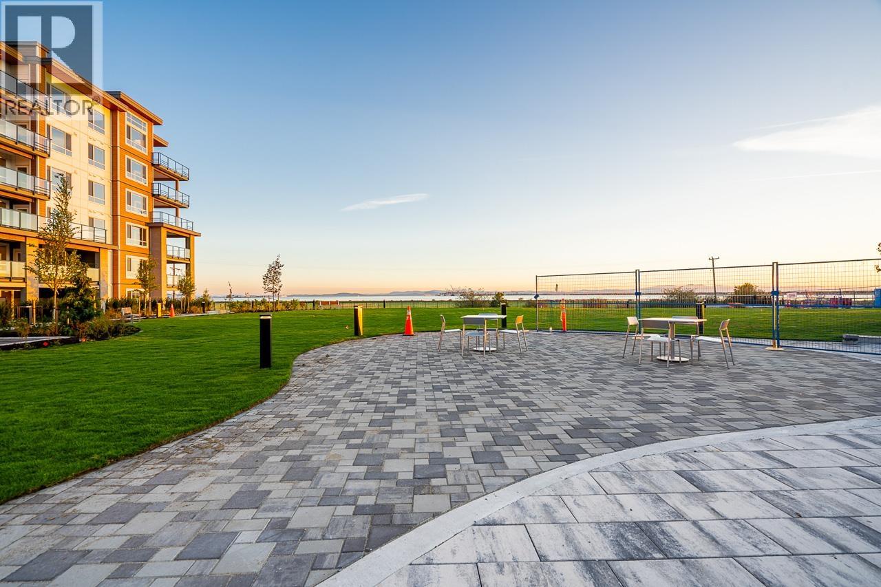 #404-2499 RABBIT Drive, Tsawwassen