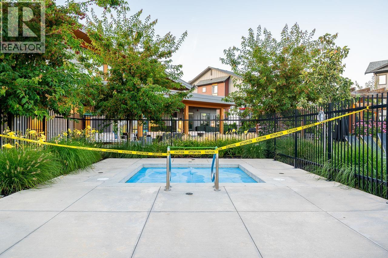 #404-2499 RABBIT Drive, Tsawwassen