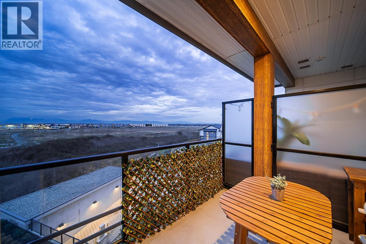 #404-2499 RABBIT Drive, Tsawwassen