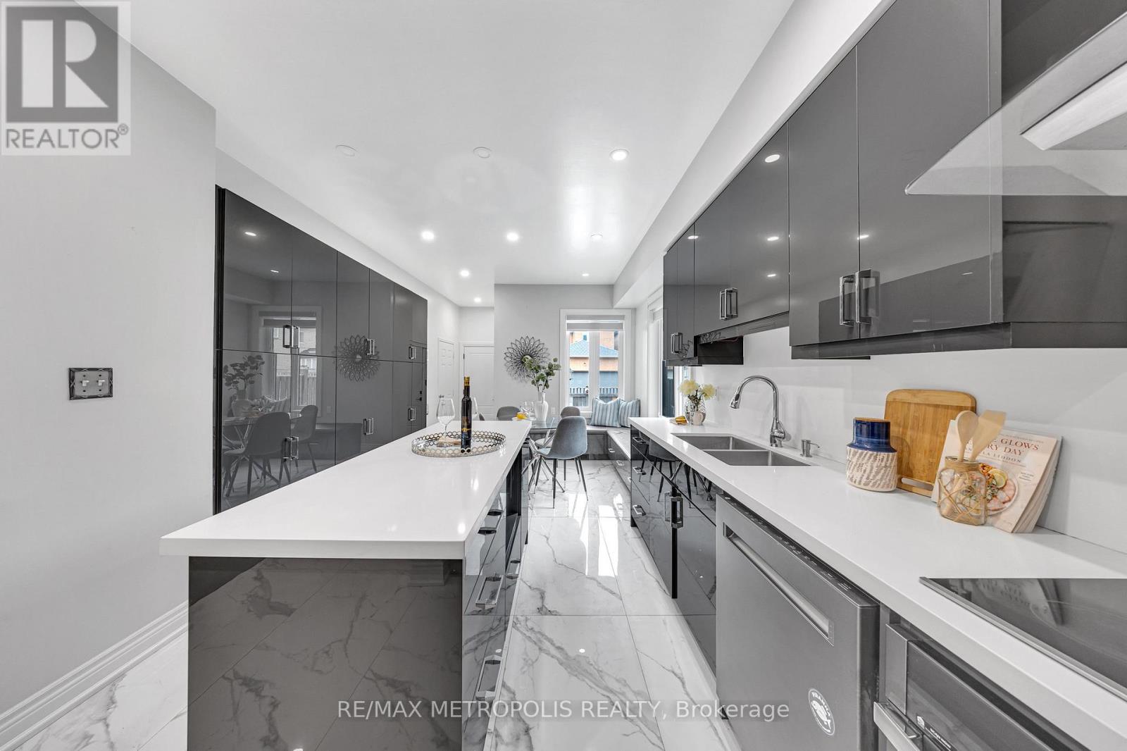 10 SNOWCREEK STREET - Image 13