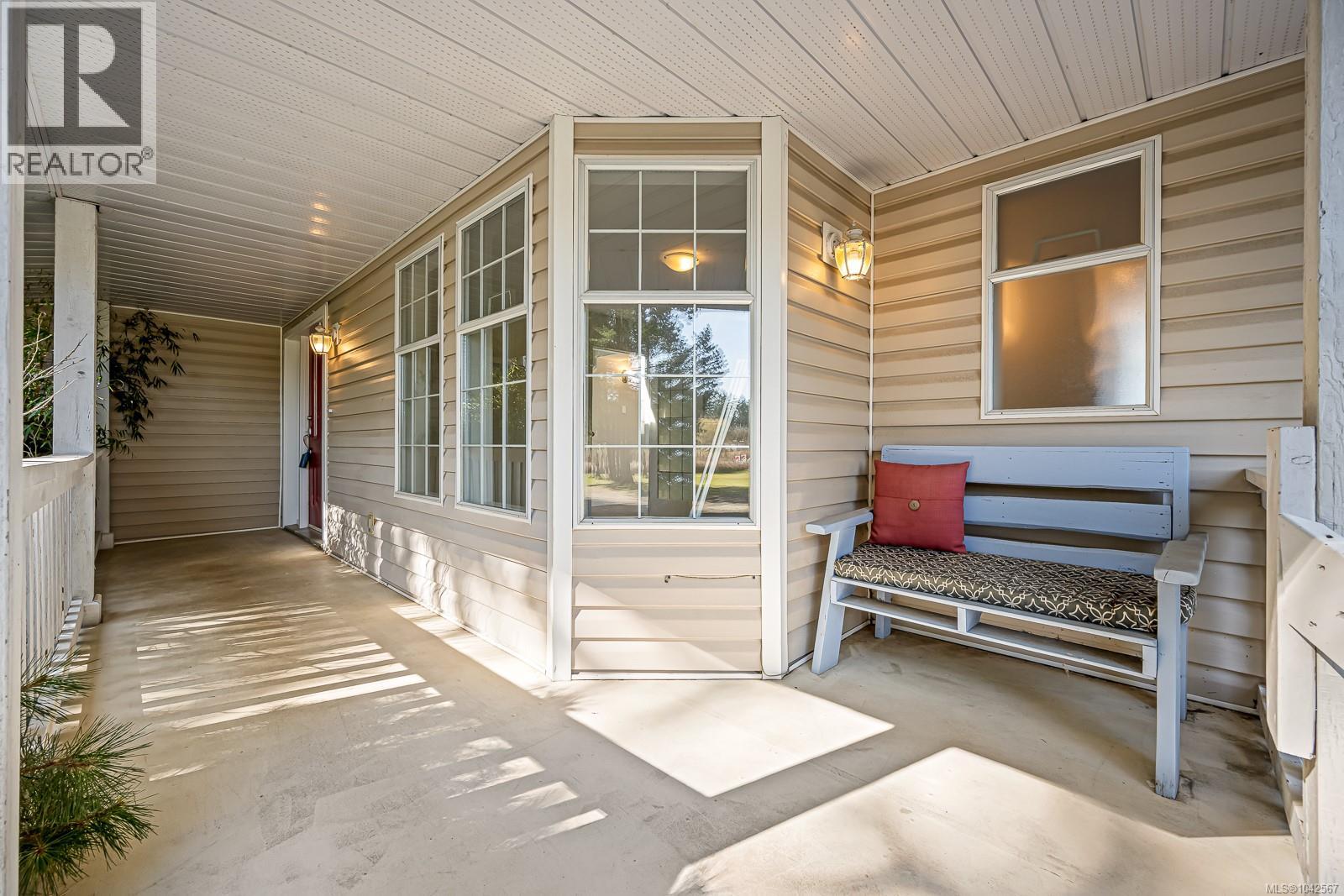 6104 Ledingham Rd - 66