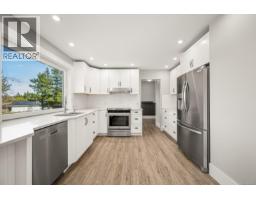 Ensuite - 6104 Ledingham Rd, Courtenay, BC V9J1M9 Photo 6