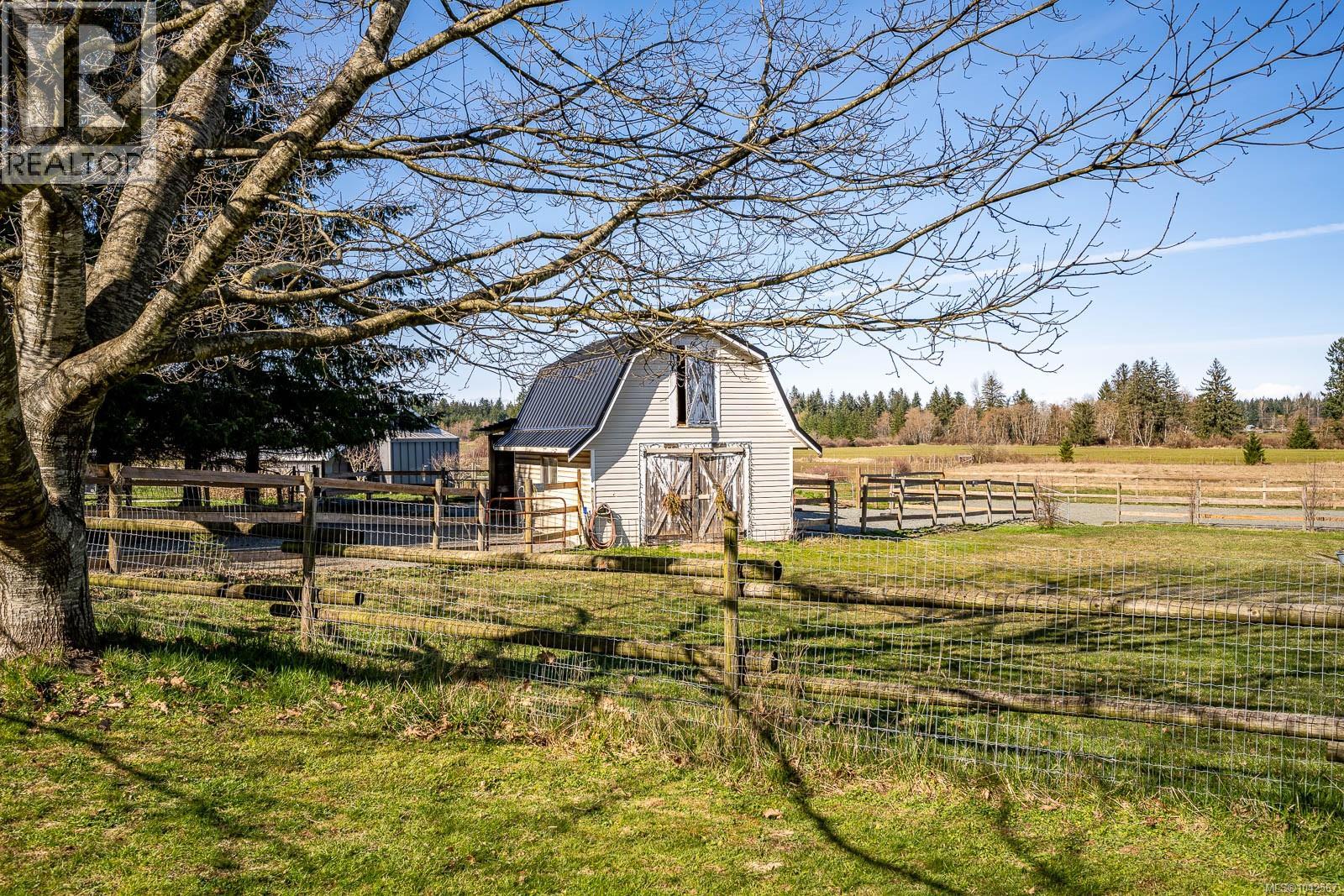 6104 Ledingham Rd - 73