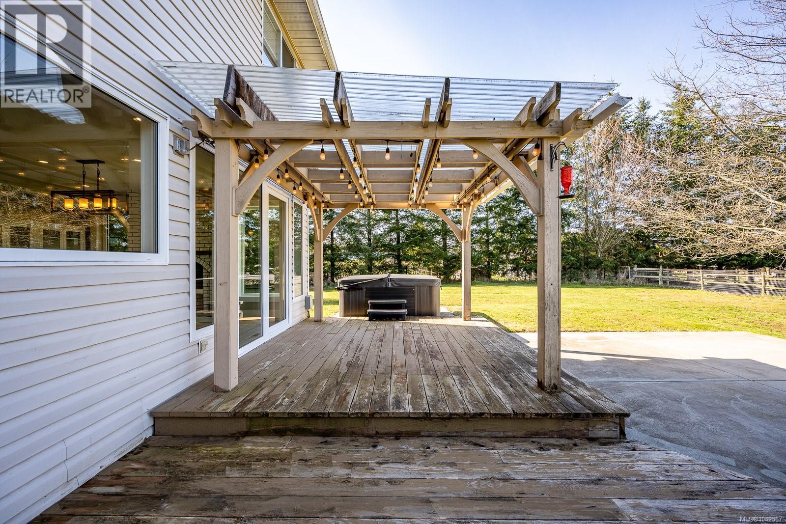 6104 Ledingham Rd - 76