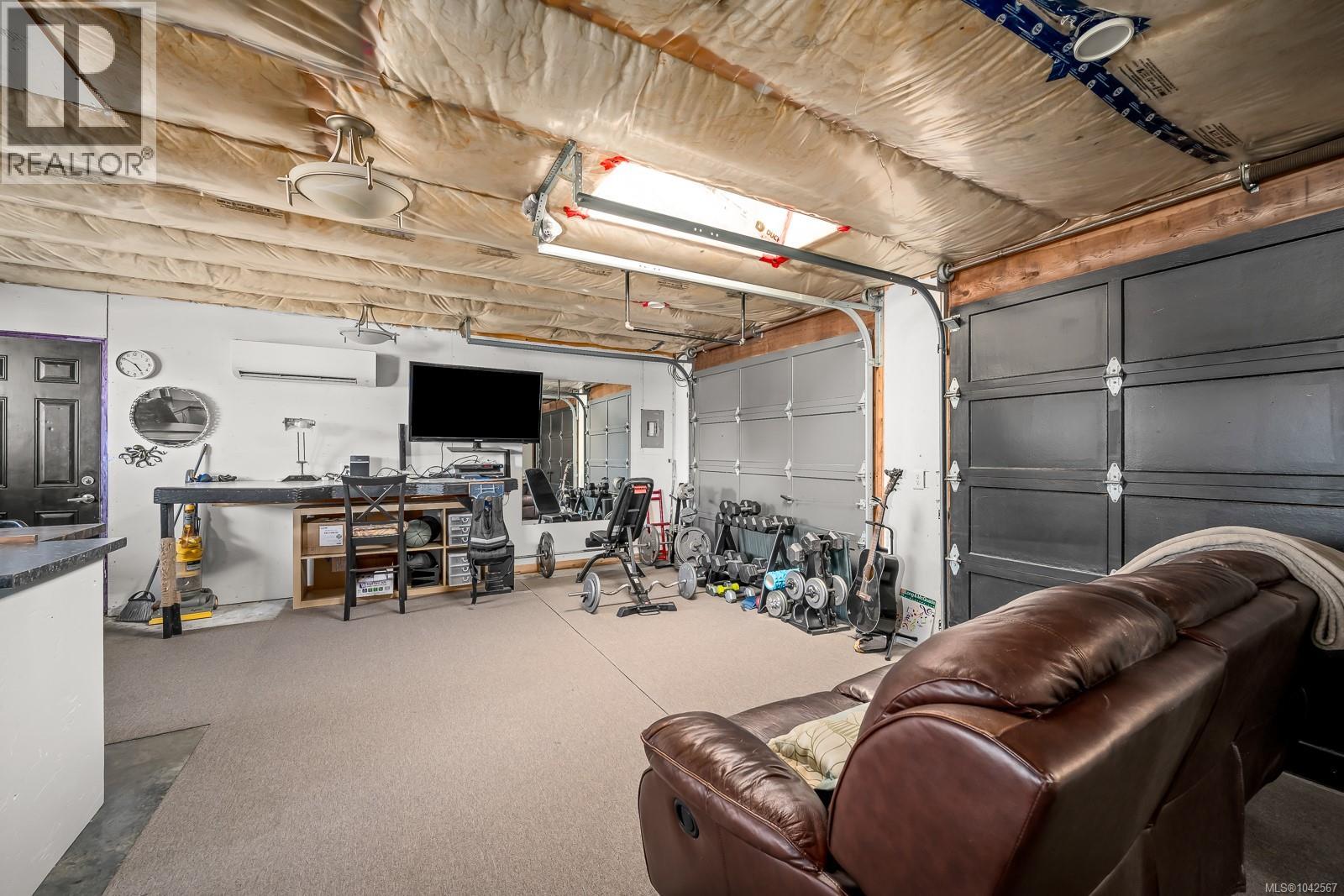 6104 Ledingham Rd - 45