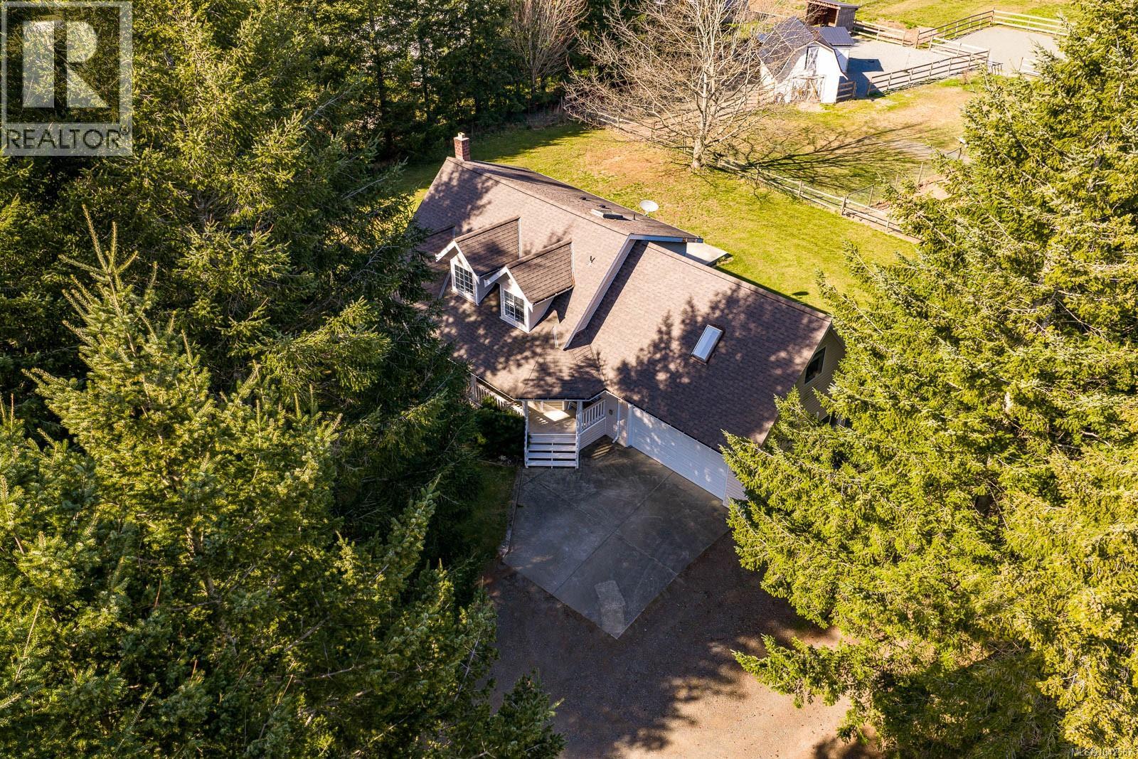 6104 Ledingham Rd - 65