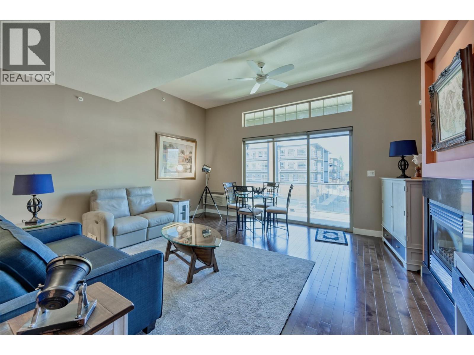 #10 5803 LAKESHORE Drive - 1