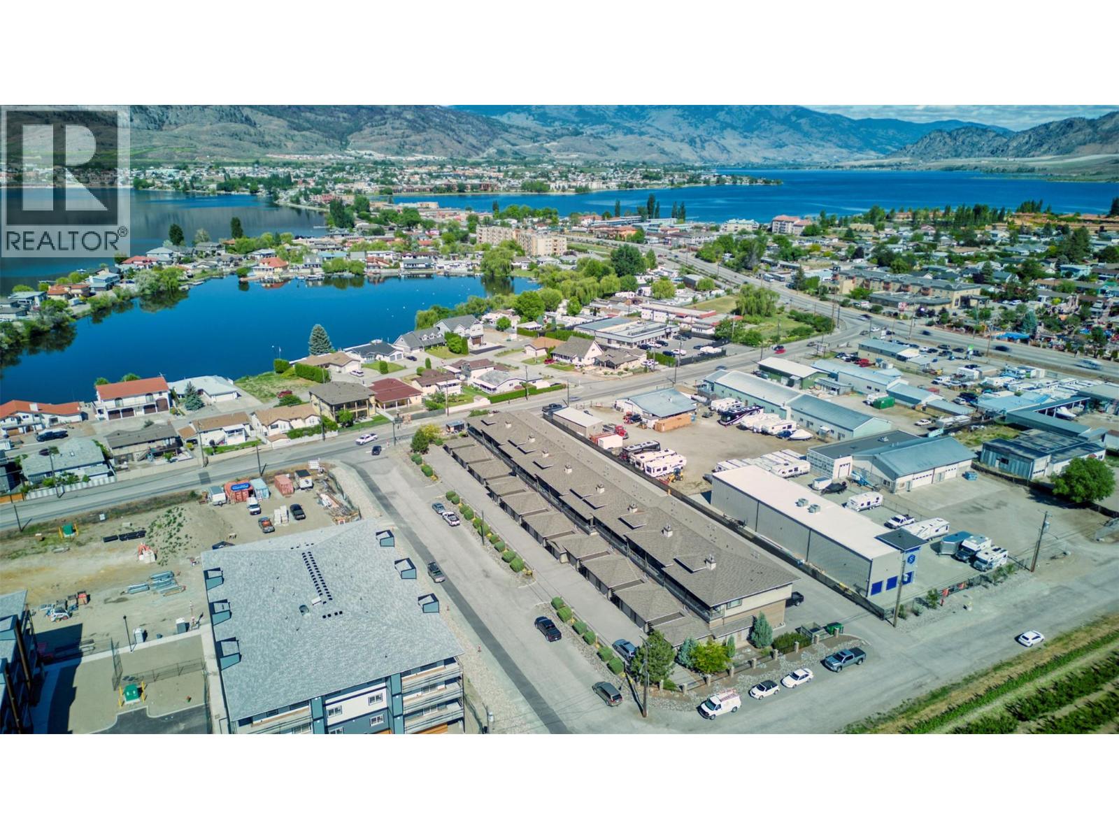 #10 5803 LAKESHORE Drive - 25