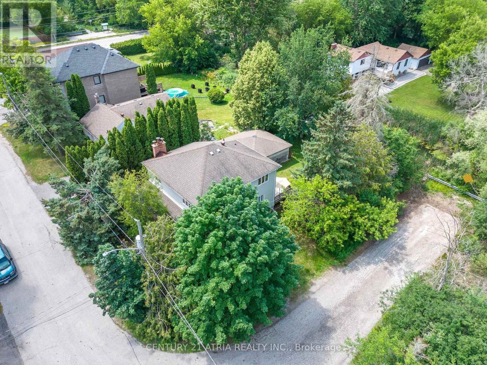 6 PENNY PLACE - 33