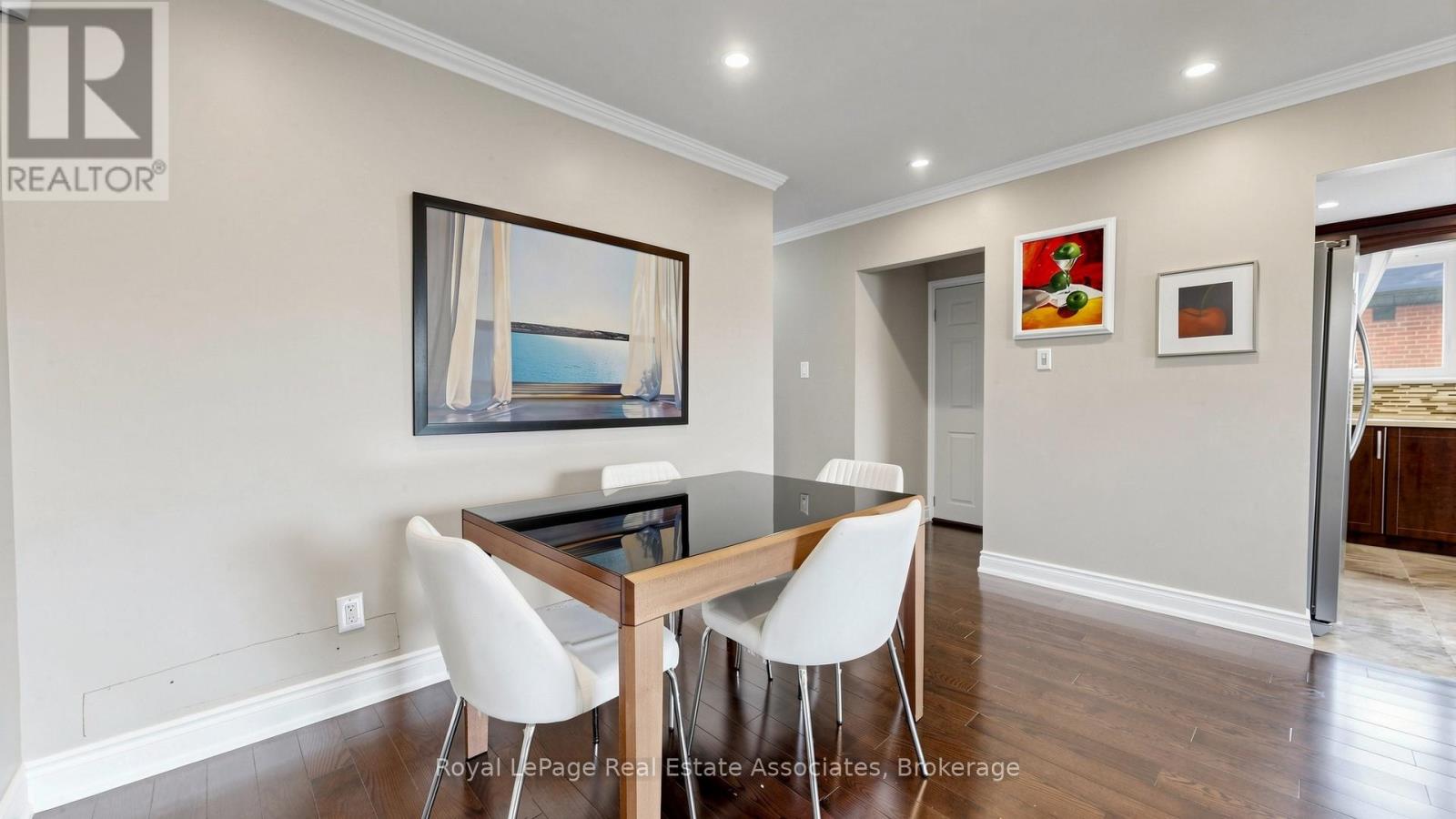 71 ADDINGTON CRESCENT - 13