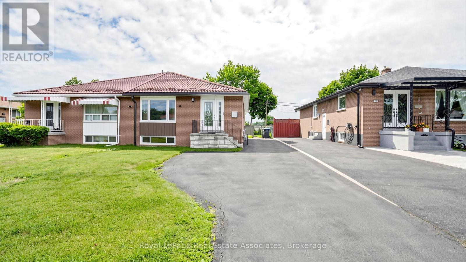 71 ADDINGTON CRESCENT - 2