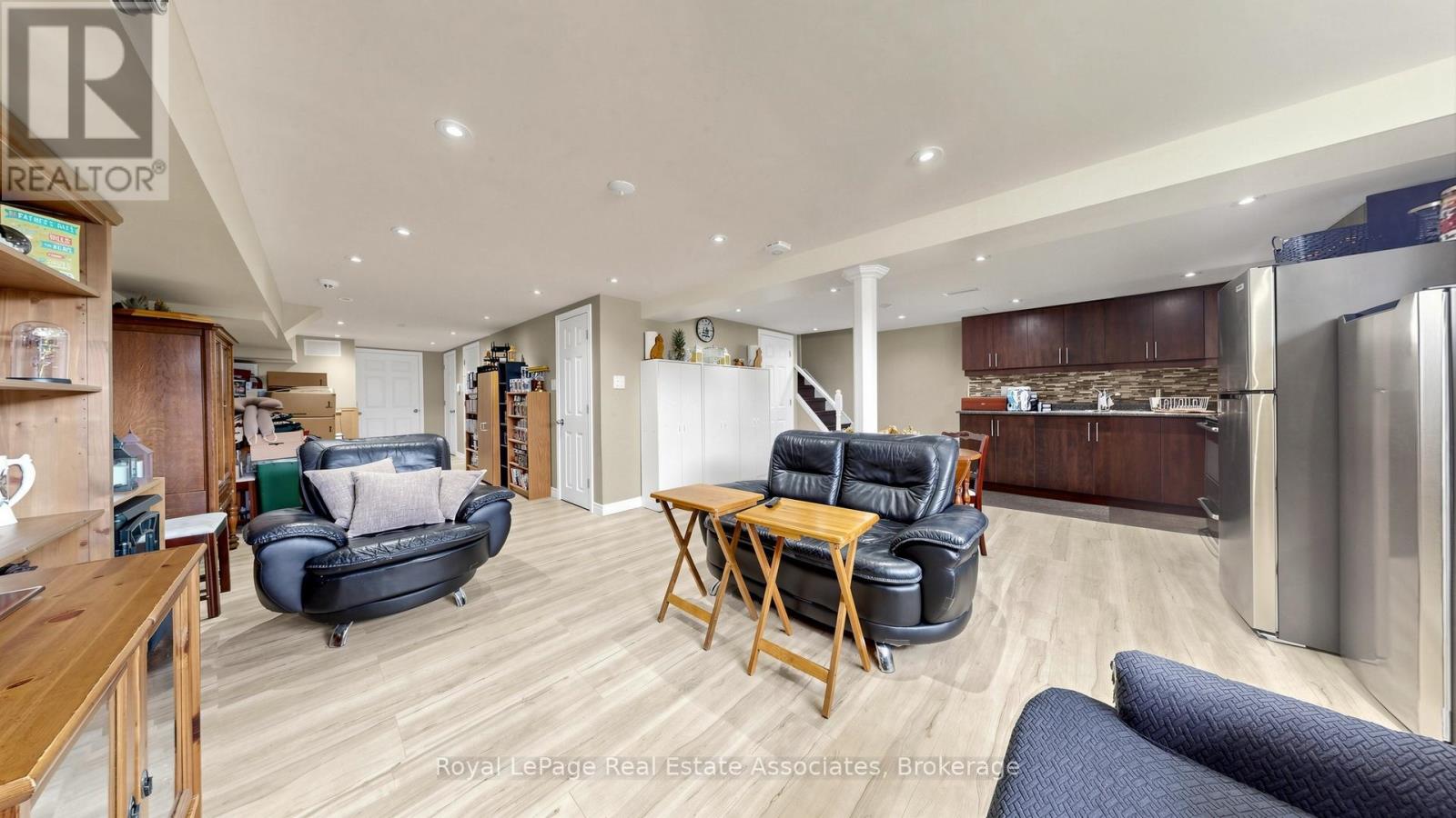 71 ADDINGTON CRESCENT - 29