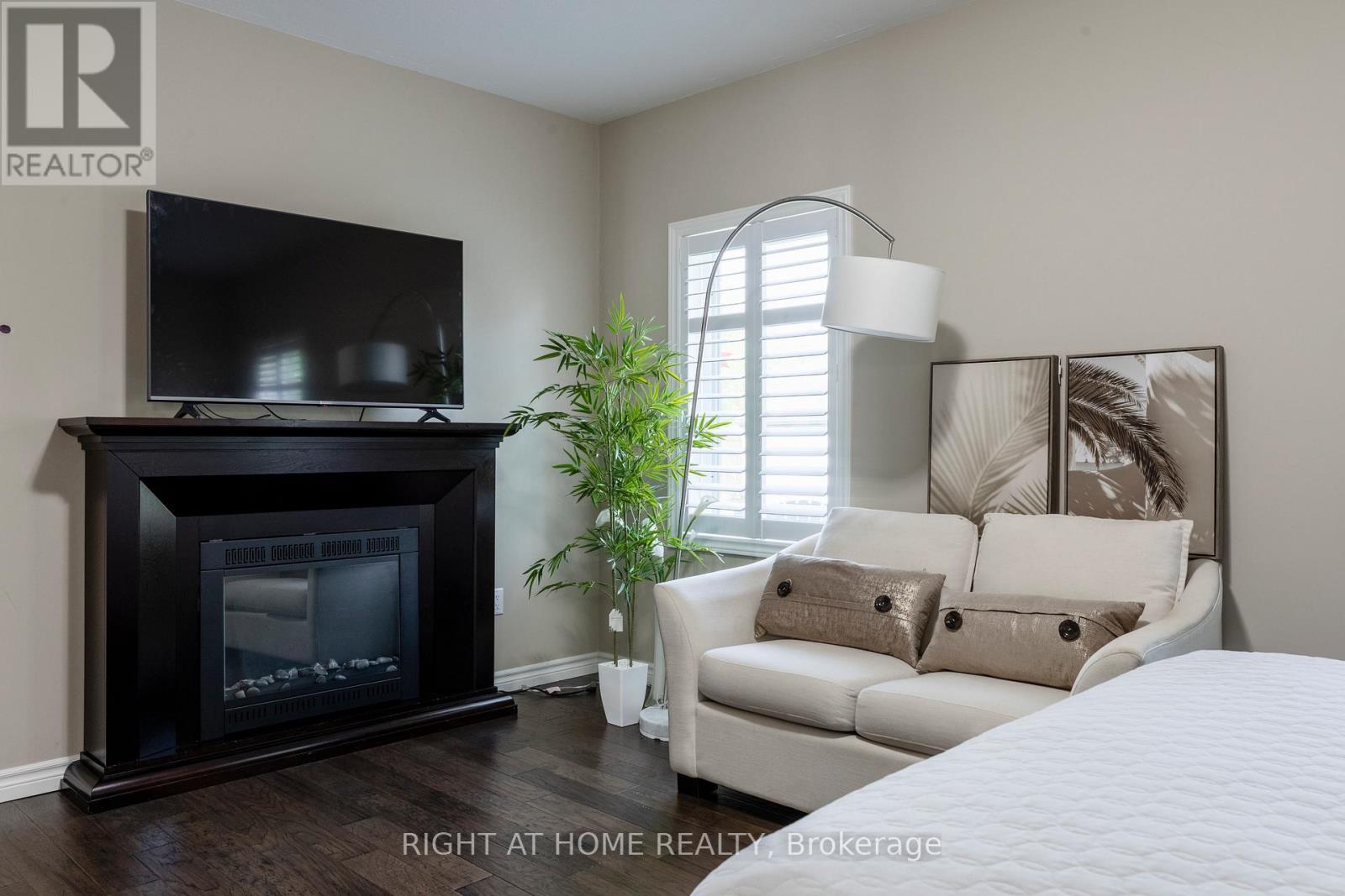 6 BLUENOSE DRIVE - 20