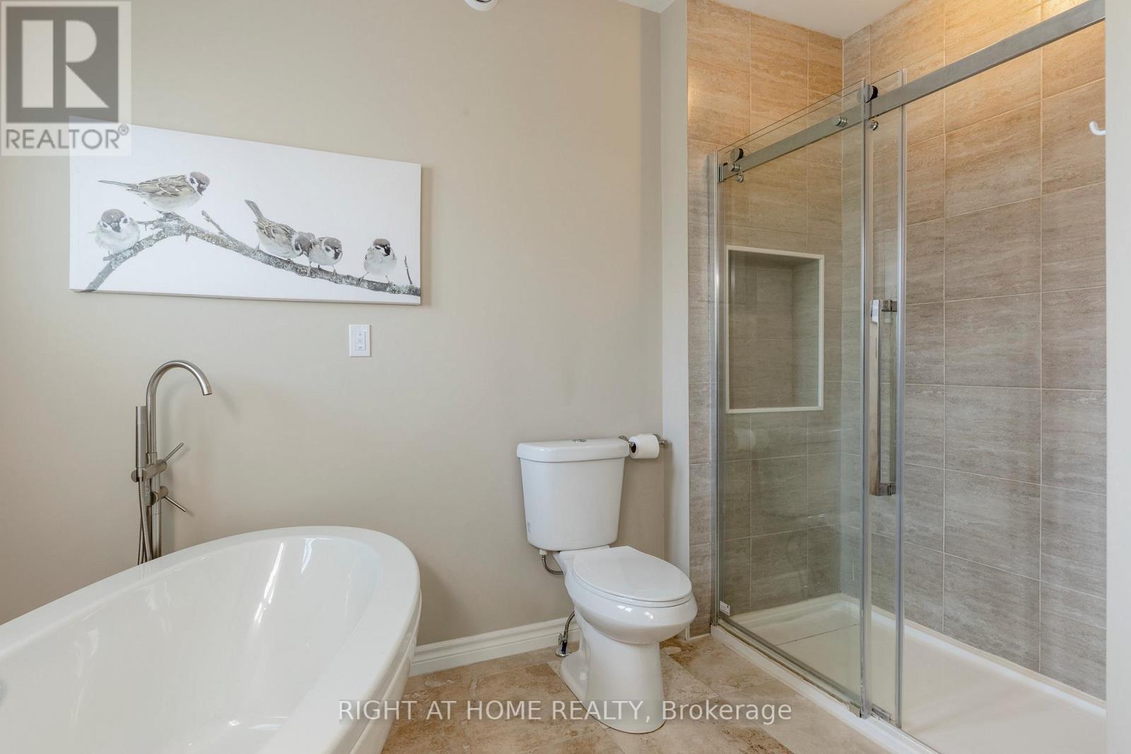 6 BLUENOSE DRIVE - 22