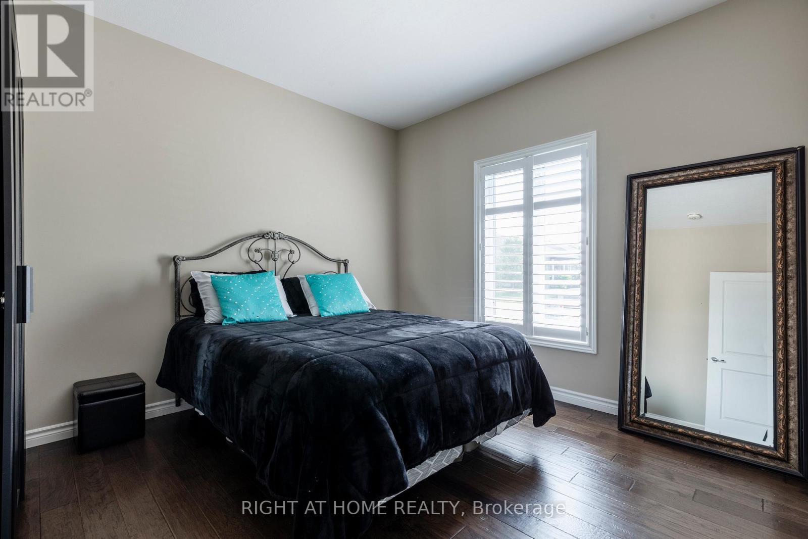 6 BLUENOSE DRIVE - 26