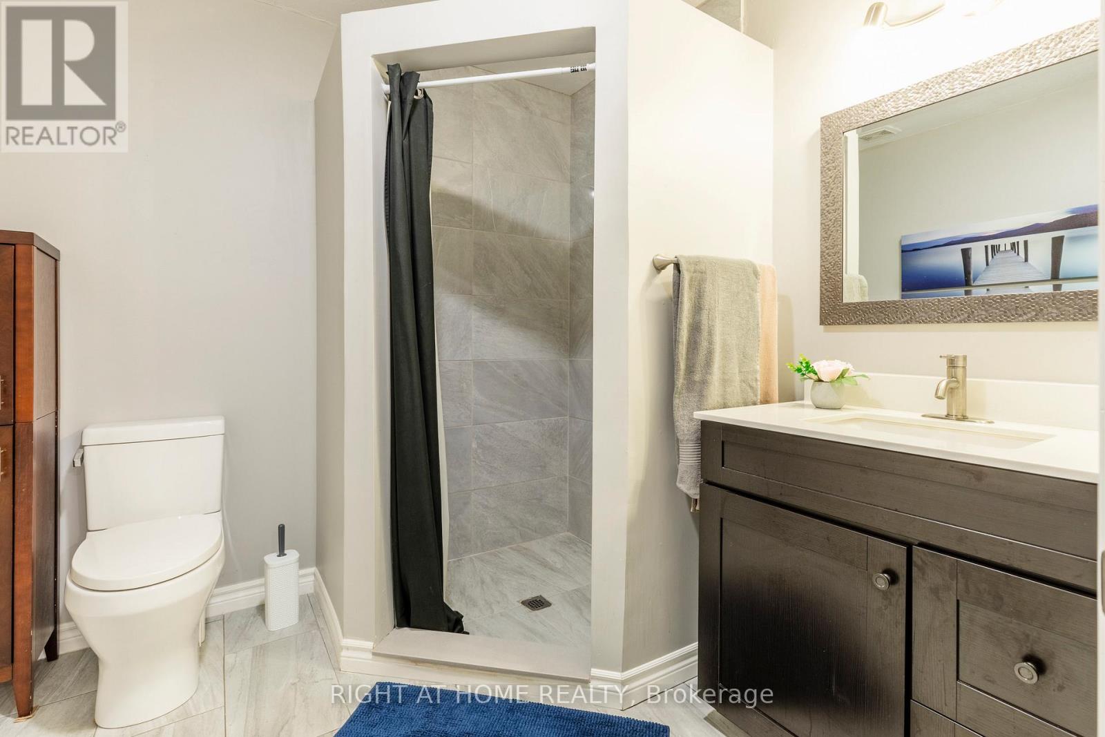 6 BLUENOSE DRIVE - 41