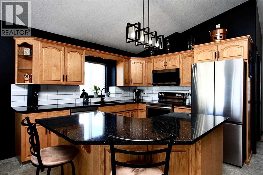 Listing photo – 310B Edgewood Close, Camrose