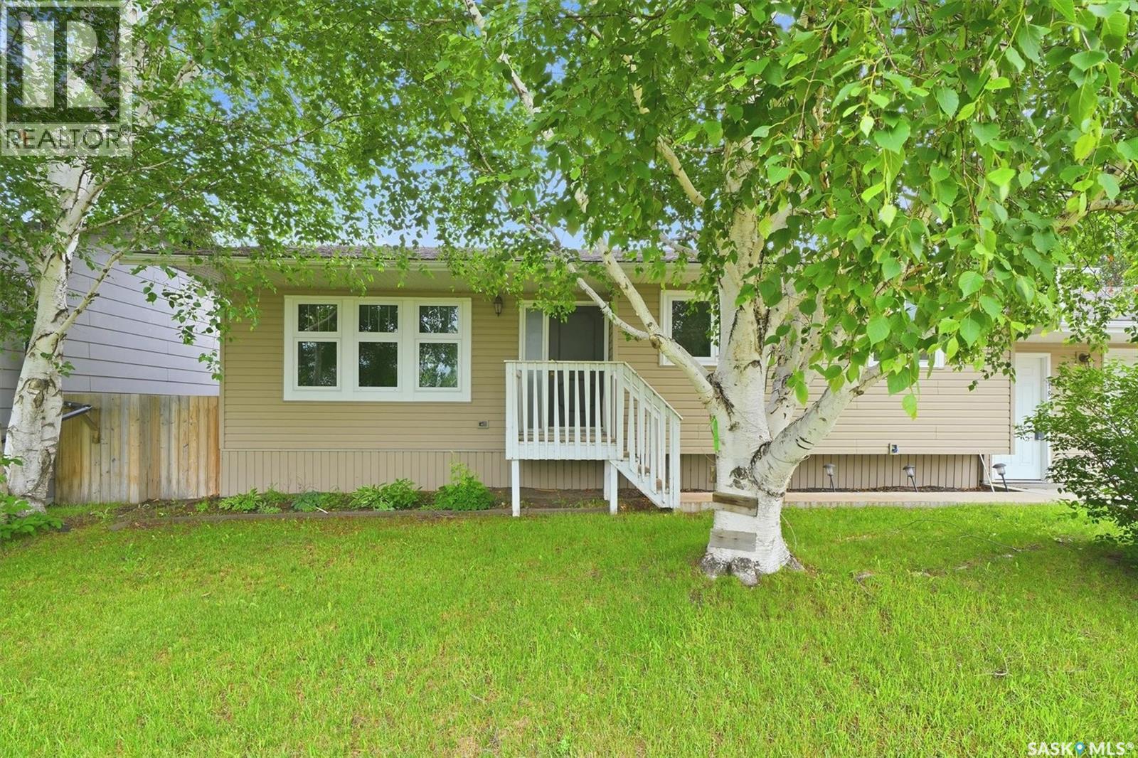418 North Railway STREET - 2