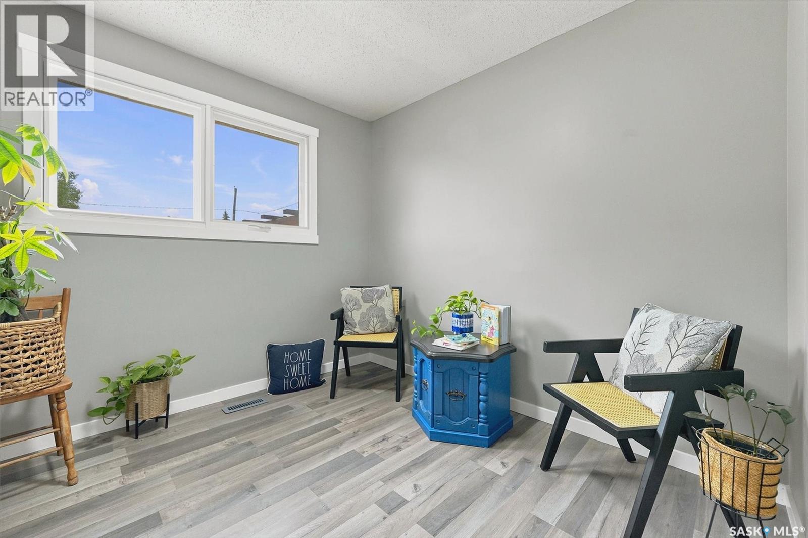 418 North Railway STREET - 23