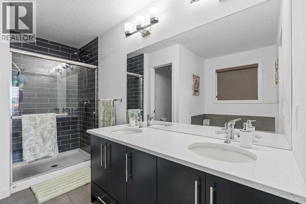 37 Legacy Glen Point SE - 25